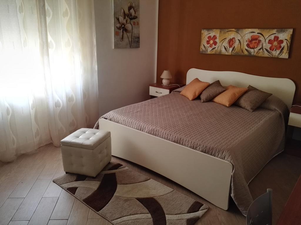 L'Oasi Del Porto Panzió Trapani Kültér fotó